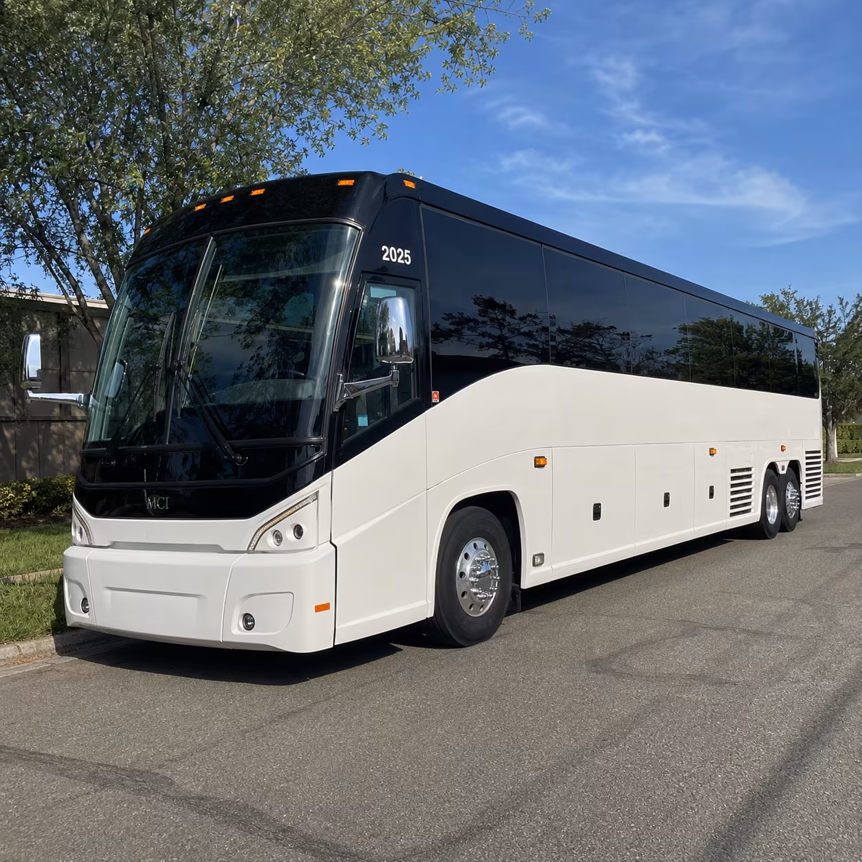 charter bus service to sacramento international airport smf from the central valley