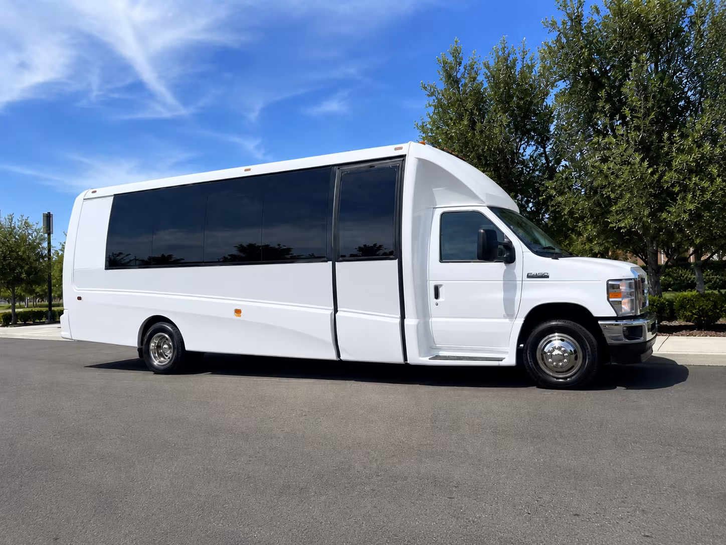 charter buses for corporate events and conferences near madera