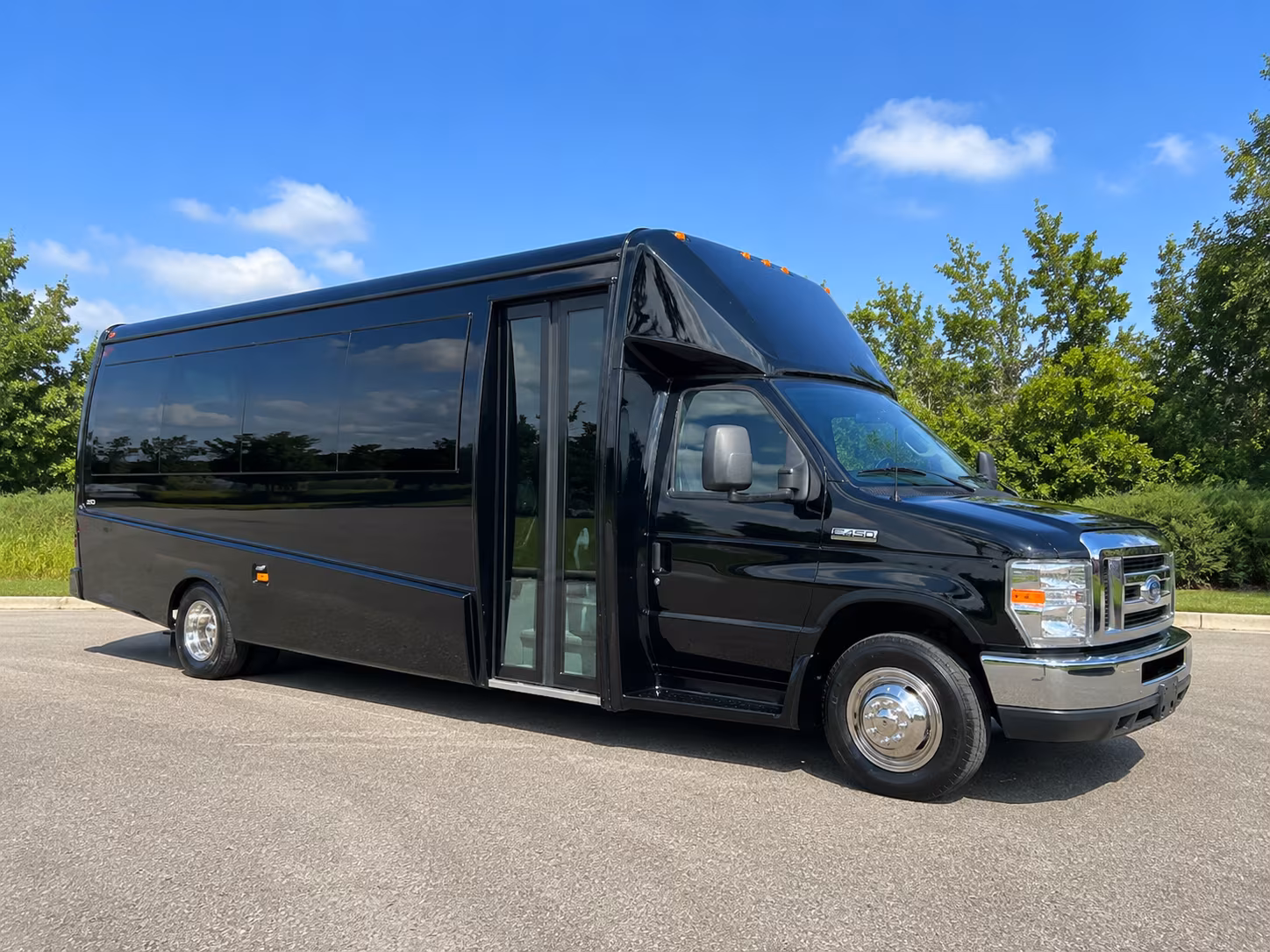 charter buses for large prom groups heading to fresno venues