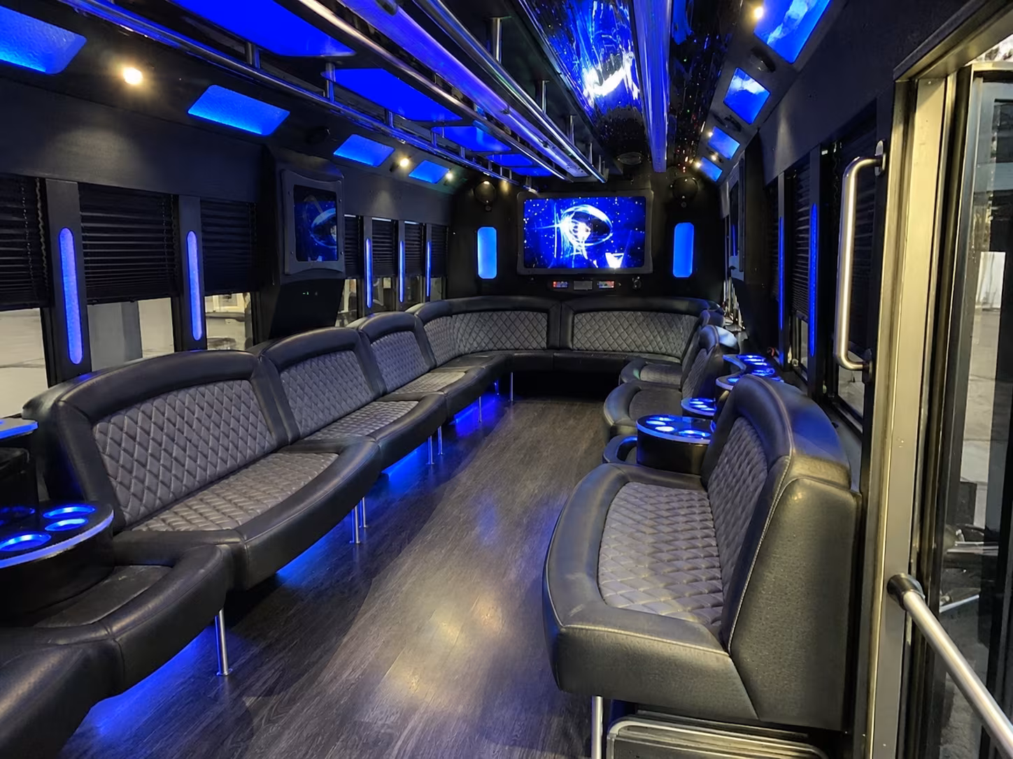 madera 28 passenger party bus interior