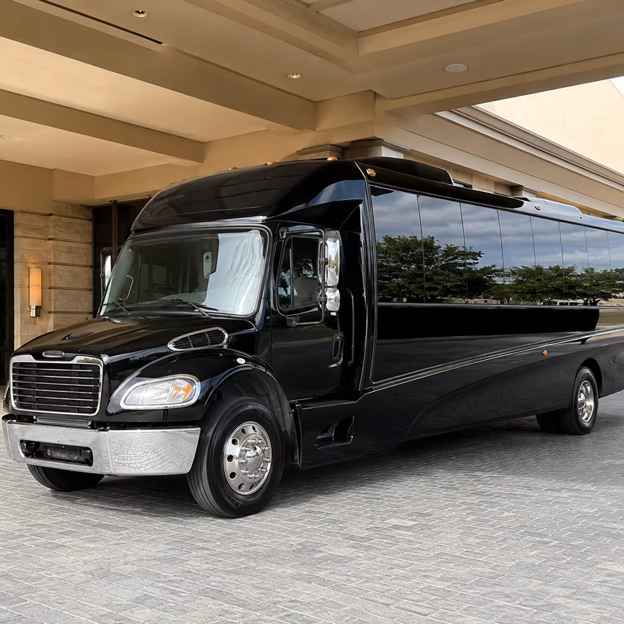 minibus rentals for small group wine tours in the sierra foothills